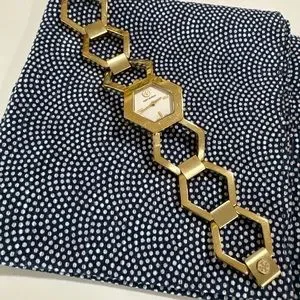 Tory Burch Amelia Hexagon Bangle Watch, Discontinued Tory Burch | Accessories | Tory Burch Amelia Hexagon Bangle  main image 3
